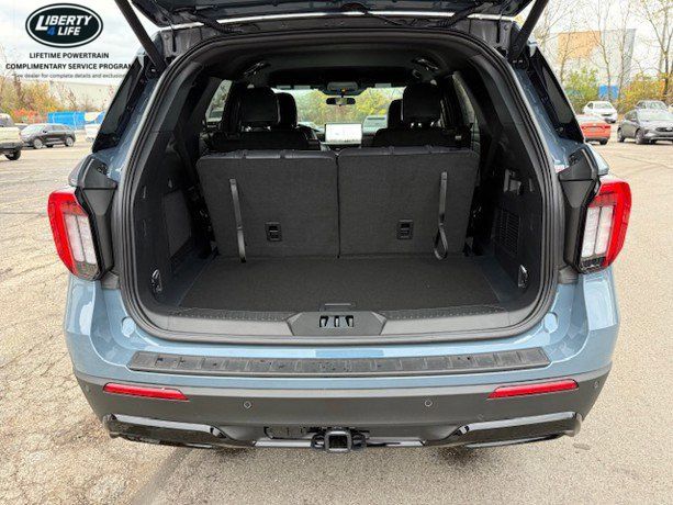 2025 Ford Explorer ST-Line - Photo 34