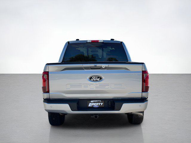 2025 Ford F-150 XLT photo 4