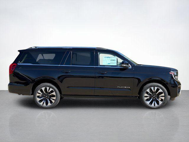 2025 Ford Expedition MAX Platinum photo 2