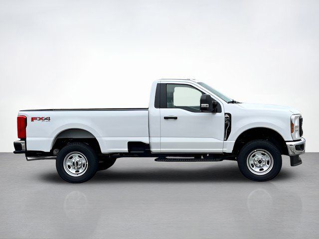 2025 Ford F-350 photo 2