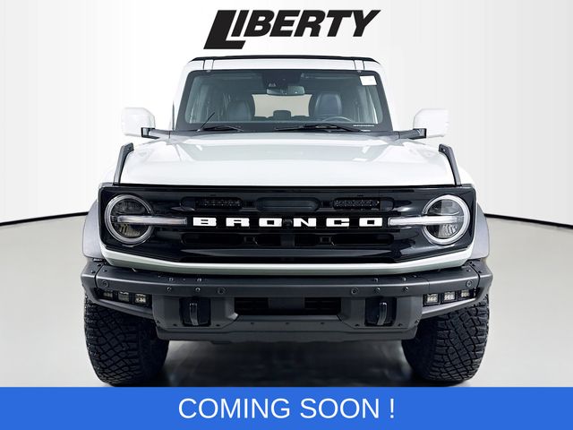 2022 Ford Bronco Outer Banks photo 2