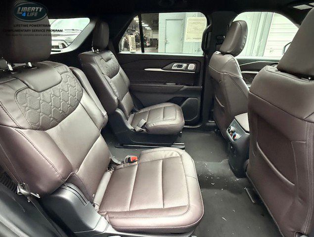 2026 Ford Explorer Platinum - Photo 14