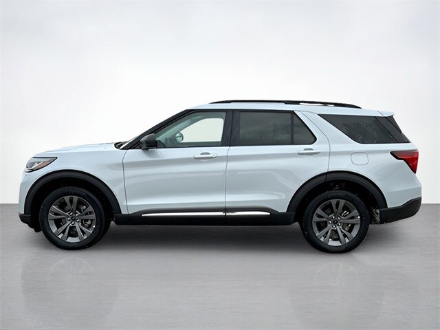 2025 Ford Explorer photo 4