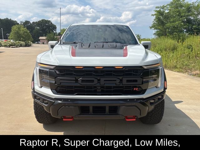 2024 Ford F-150 Raptor photo 2