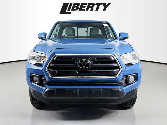 2019 Toyota Tacoma SR5 photo 2