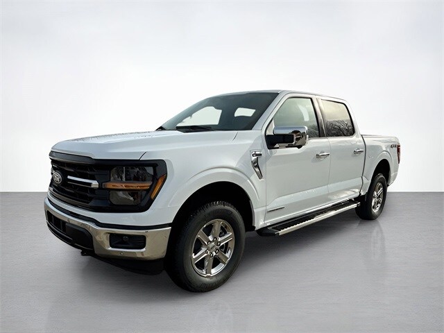 2025 Ford F-150 XLT photo 3
