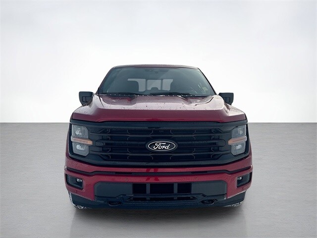 2025 Ford F-150 XLT photo 2
