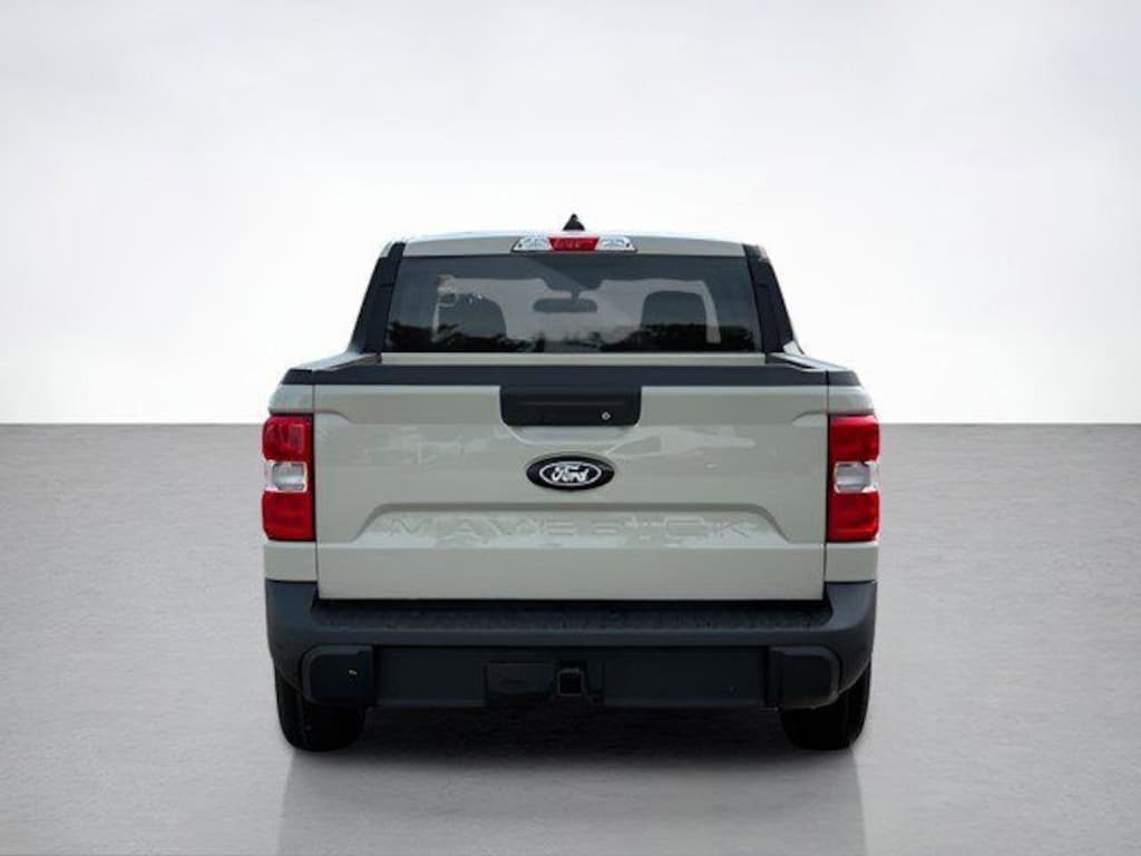 New 2025 Ford Maverick XL Truck