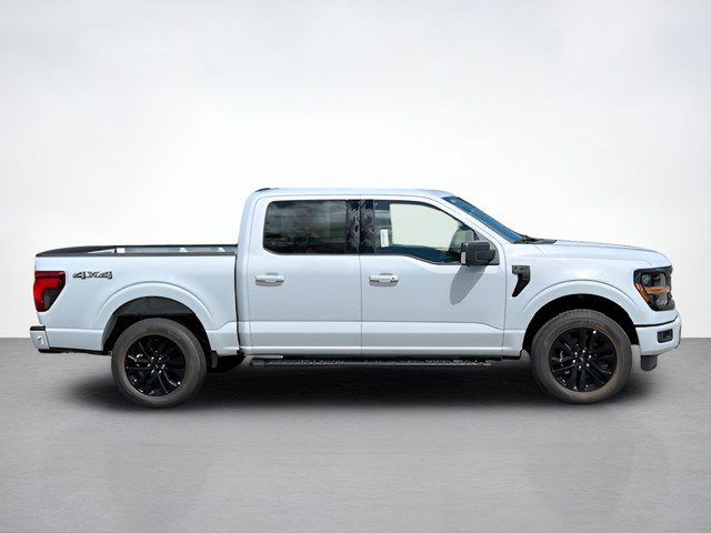 2025 Ford F-150 XLT photo 2