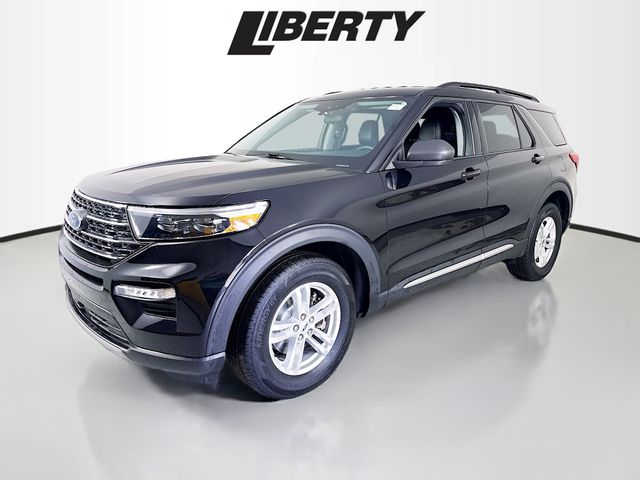 2023 Ford Explorer XLT photo 3