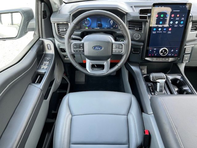 2025 Ford F-150 Lightning Flash - Photo 25