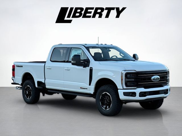 2025 Ford F-250 Super Duty Platinum's photo