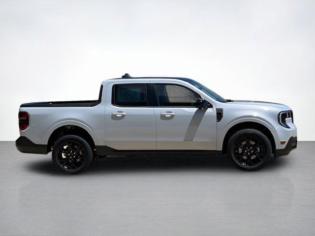2025 Ford Maverick Lariat photo 2