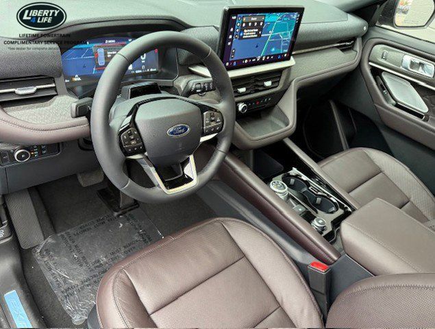 2026 Ford Explorer Platinum - Photo 10