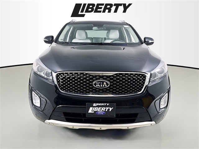 Used 2016 Kia Sorento SX with VIN 5XYPK4A53GG115822 for sale in Aurora, OH