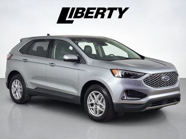 2024 Ford Edge SEL AWD's photo