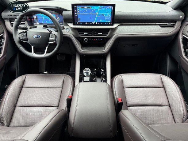 2026 Ford Explorer Platinum - Photo 18