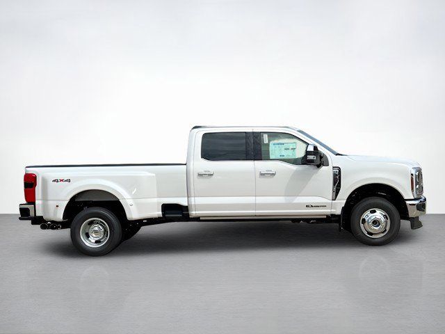 2025 Ford F-350 photo 2