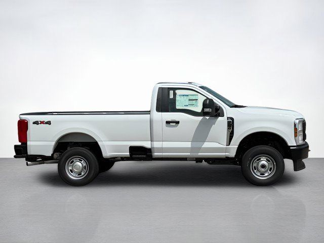 2025 Ford F-250 photo 2