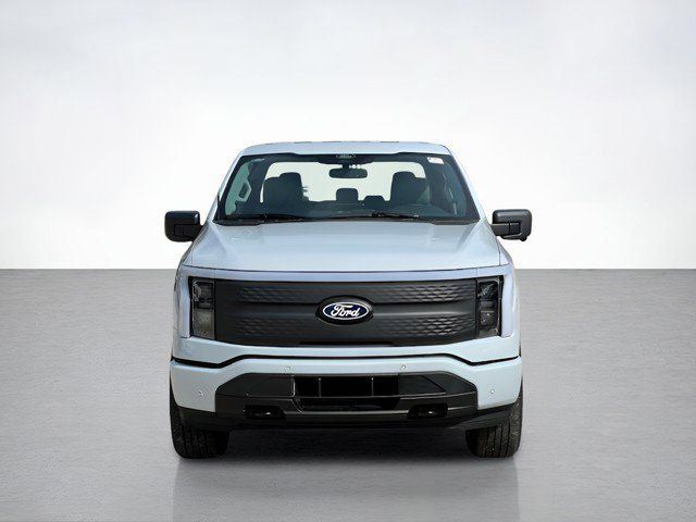 2025 Ford F-150 Lightning Flash - Photo 8