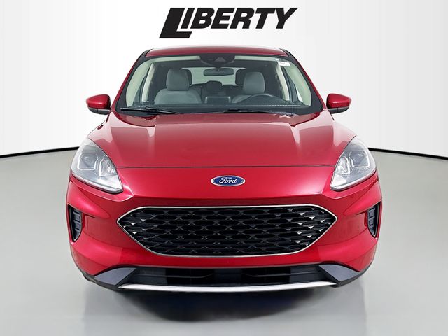 Used 2020 Ford Escape SE with VIN 1FMCU9G64LUA72358 for sale in Aurora, OH