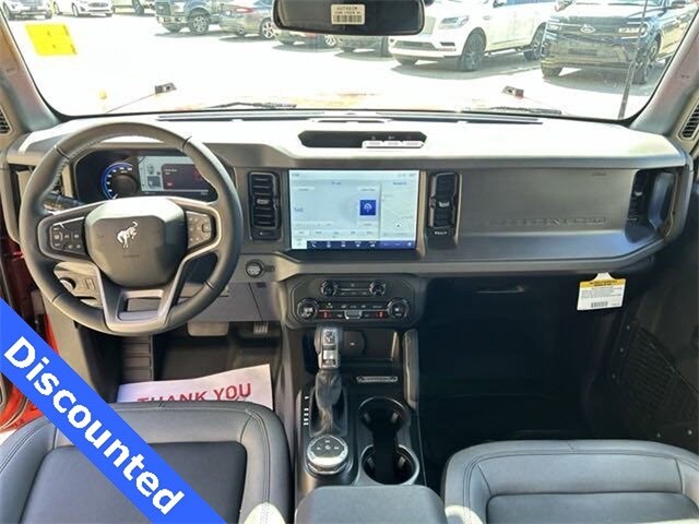 2024 Ford Bronco Big Bend photo 2
