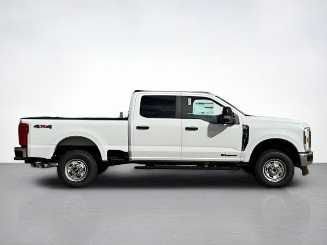 2026 Ford F-350 photo 2