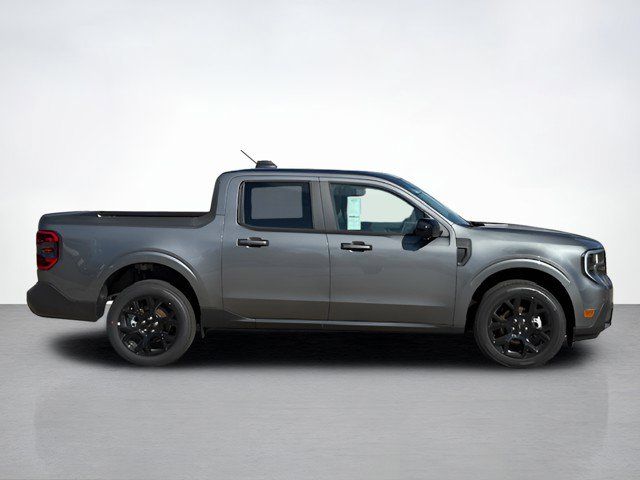 2025 Ford Maverick Lariat photo 2