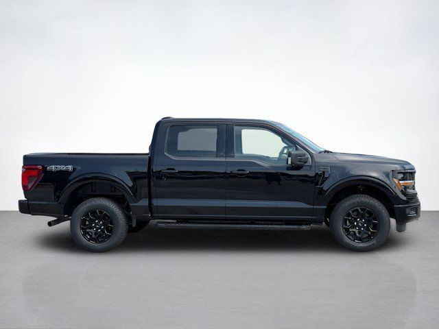 2025 Ford F-150 XLT photo 2