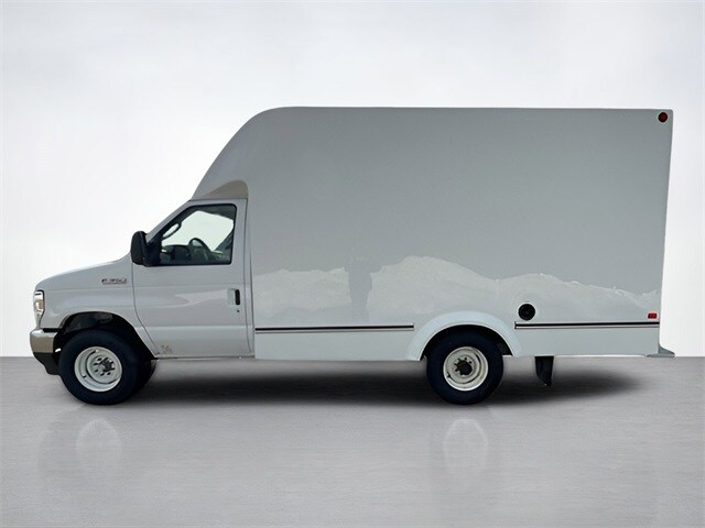 2025 Ford E-350 Base photo 4