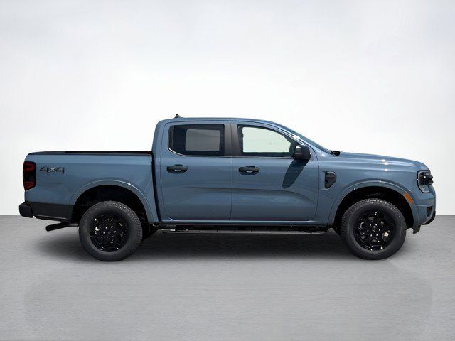 2025 Ford Ranger XLT photo 2