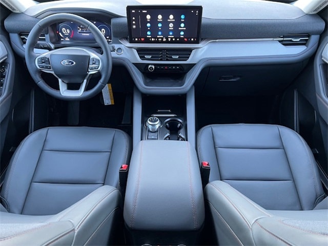 2025 Ford Explorer Active - Photo 18