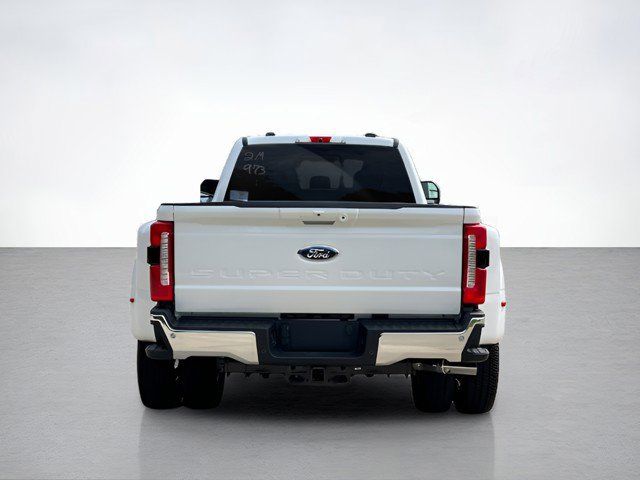 2025 Ford F-350 photo 4