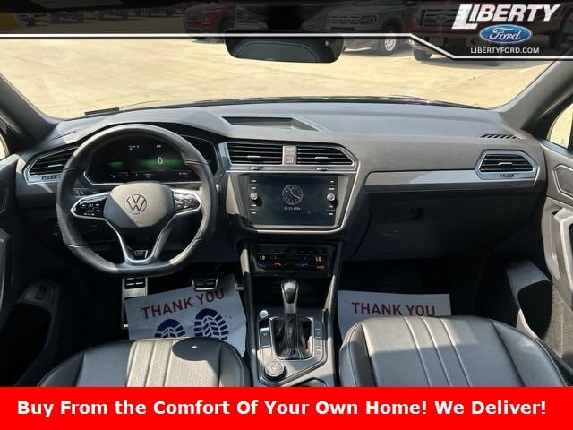 Used 2022 Volkswagen Tiguan SE R-LINE BLACK with VIN 3VV8B7AX4NM061455 for sale in Aurora, OH