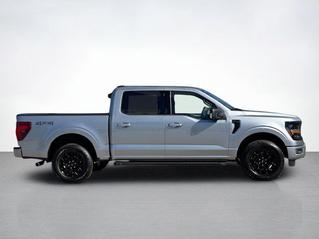 2025 Ford F-150 XLT photo 2