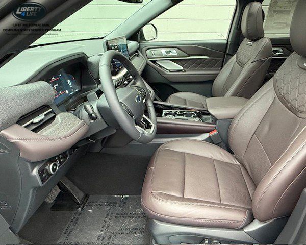 2026 Ford Explorer Platinum - Photo 11