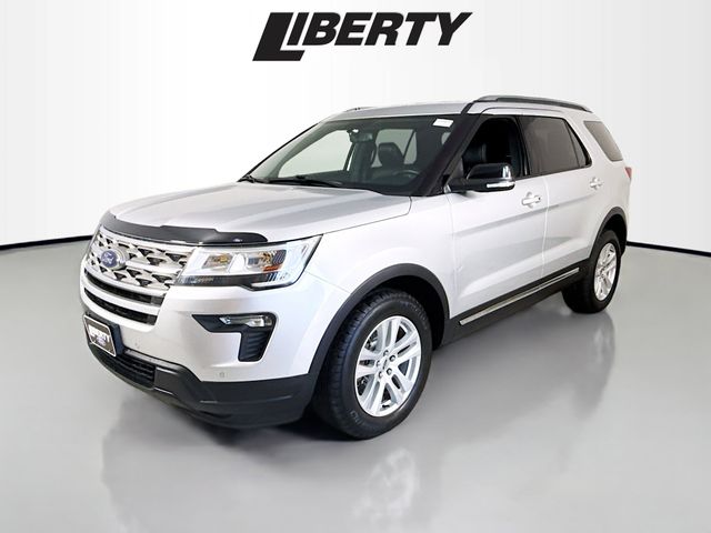 2018 Ford Explorer XLT photo 3