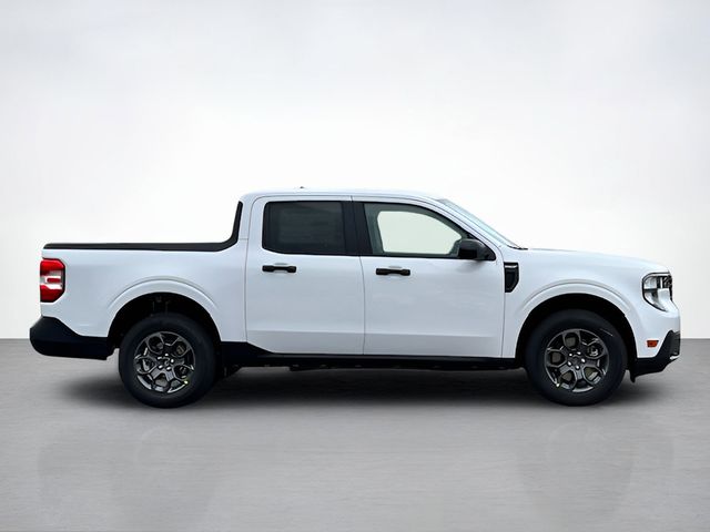 2025 Ford Maverick XLT photo 2