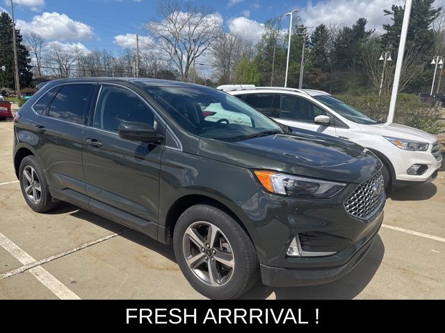 2023 Ford Edge SEL AWD's photo