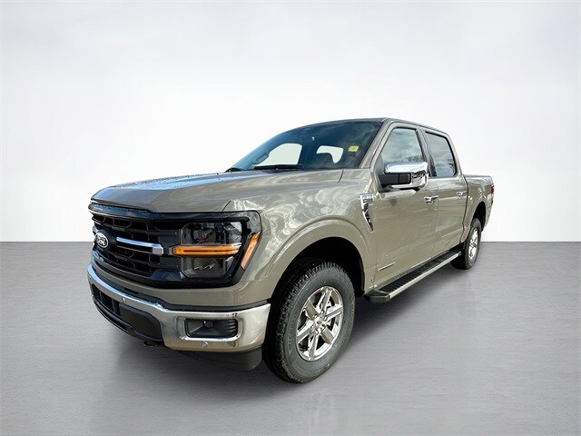 2025 Ford F-150 XLT photo 3