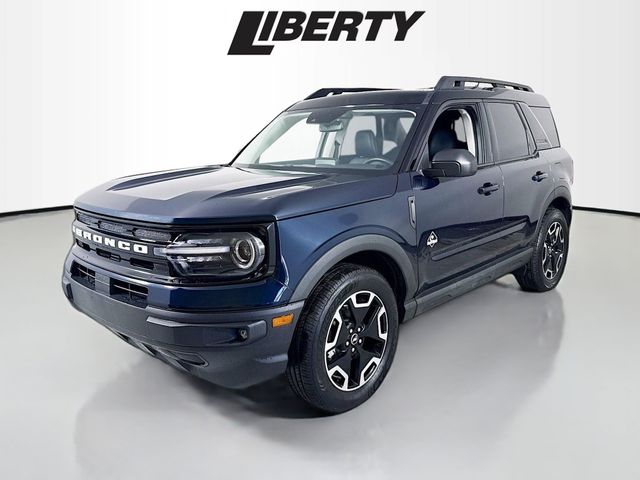 2022 Ford Bronco Sport Outer Banks photo 3