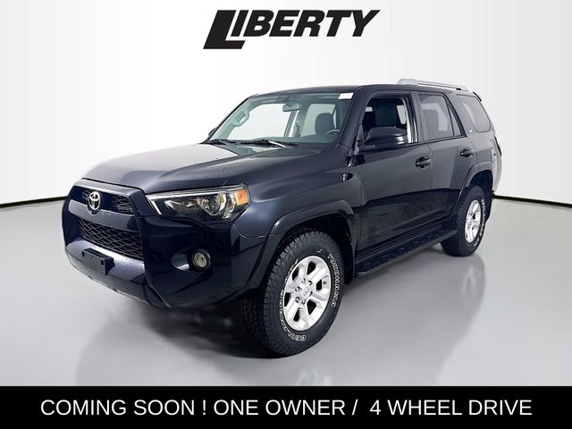 2017 Toyota 4Runner SR5 photo 2