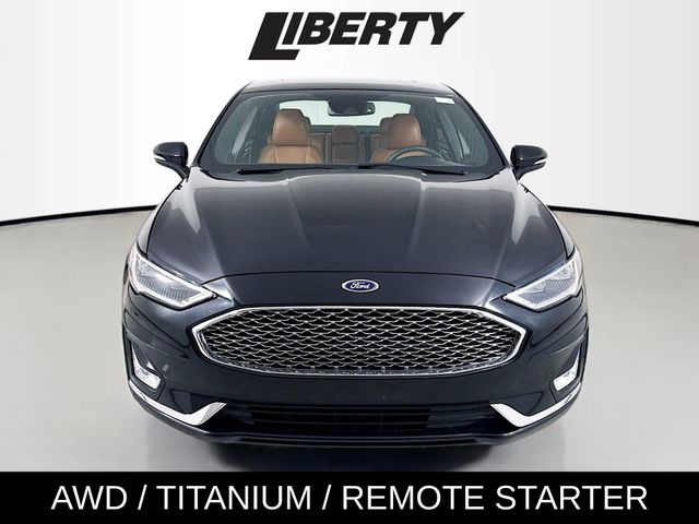 2019 Ford Fusion Titanium photo 2