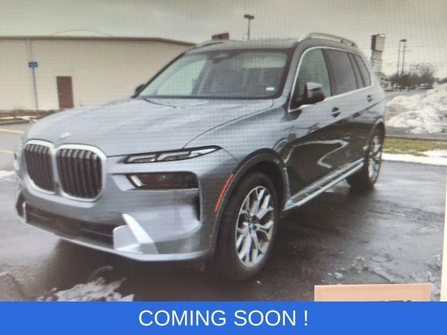 2024 BMW X7 40i's photo