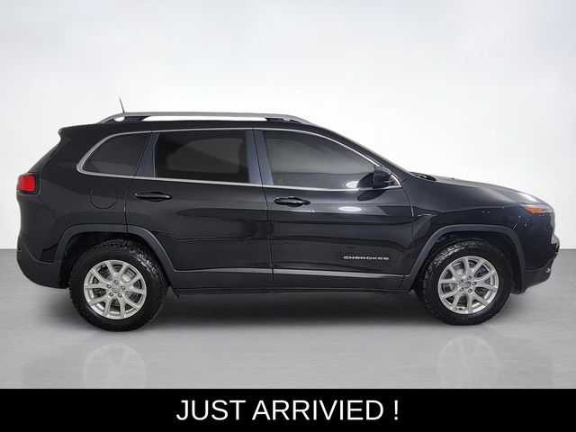 Used 2016 Jeep Cherokee Latitude with VIN 1C4PJMCB1GW145183 for sale in Aurora, OH