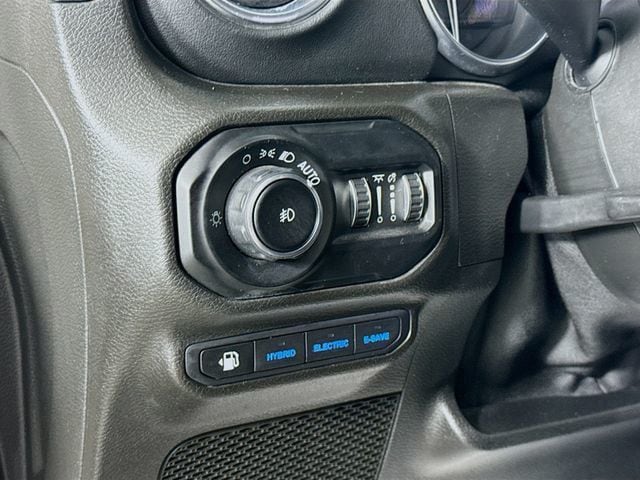 2021 Jeep Wrangler Unlimited Sahara 4XE - Photo 10