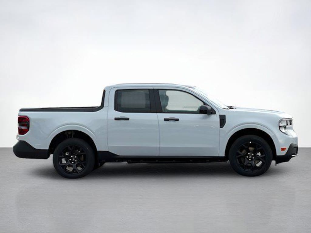 New 2025 Ford Maverick XLT Truck