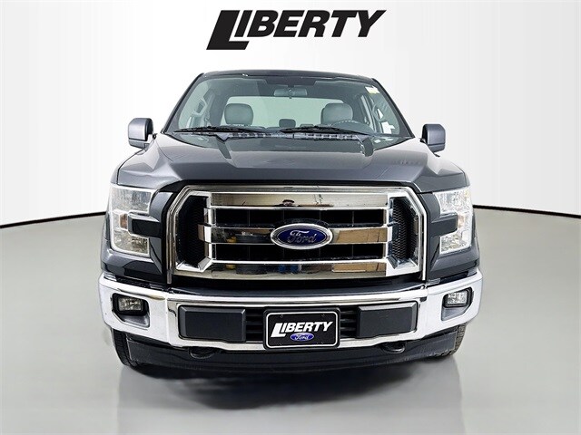 2017 Ford F-150 XLT photo 2
