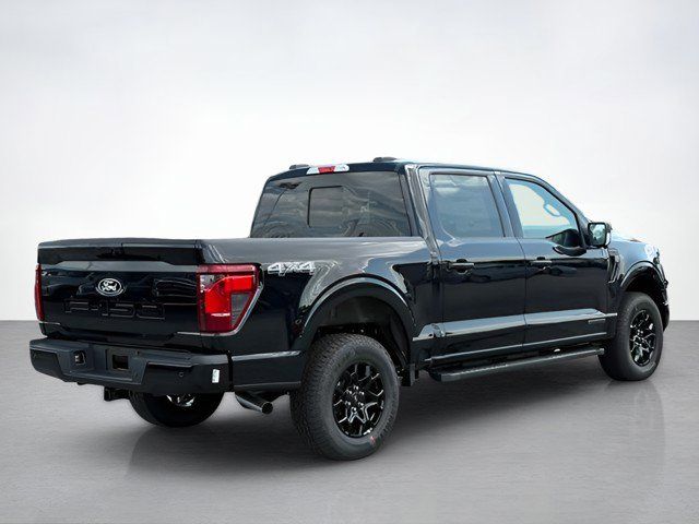 2025 Ford F-150 XLT photo 3