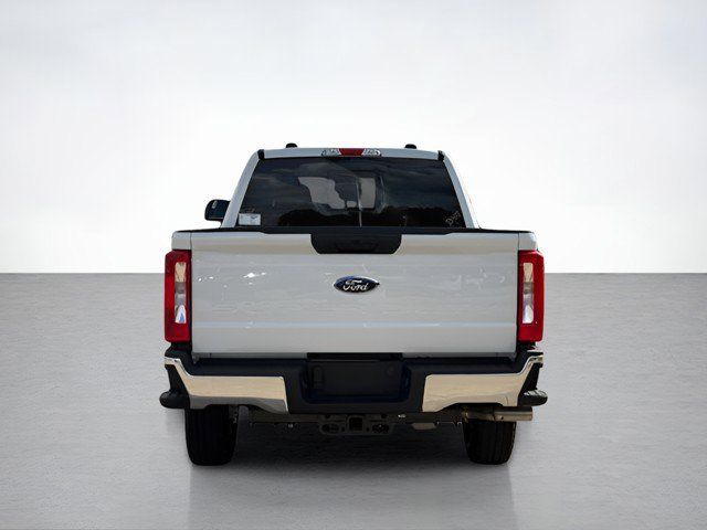 2026 Ford F-350 photo 4